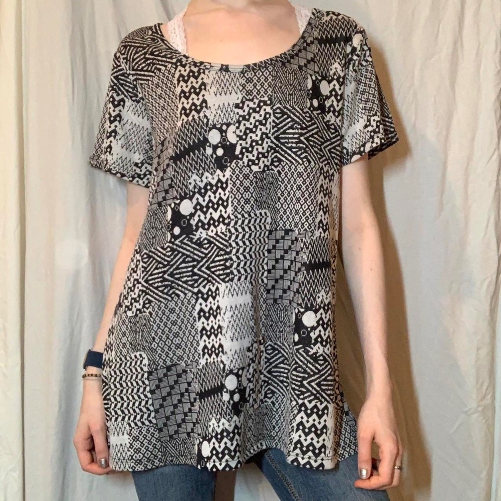 Funky 80s retro pattern LuLaroe tee